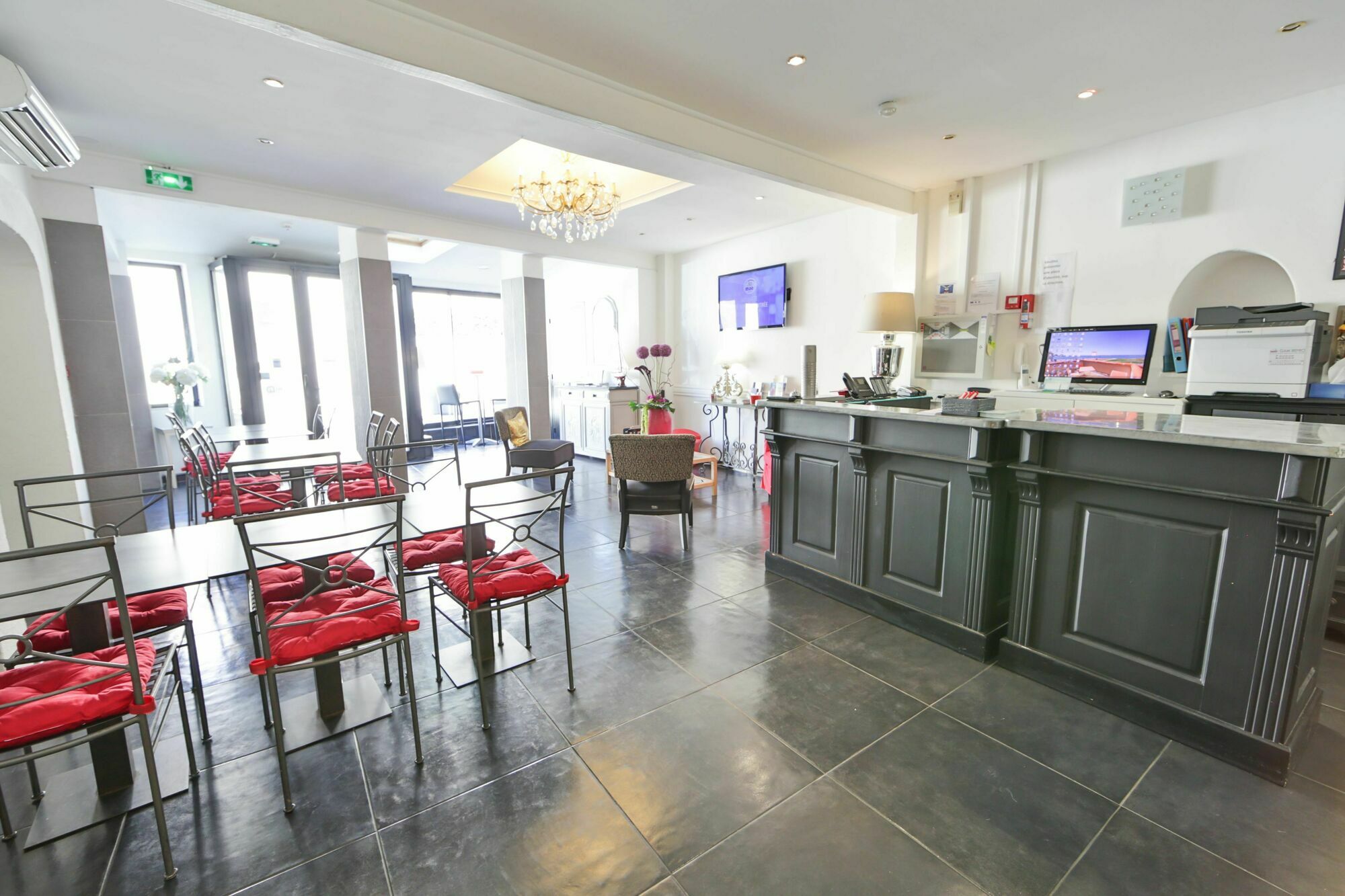 Hotel Le Mistral Marsylia Zewnętrze zdjęcie
